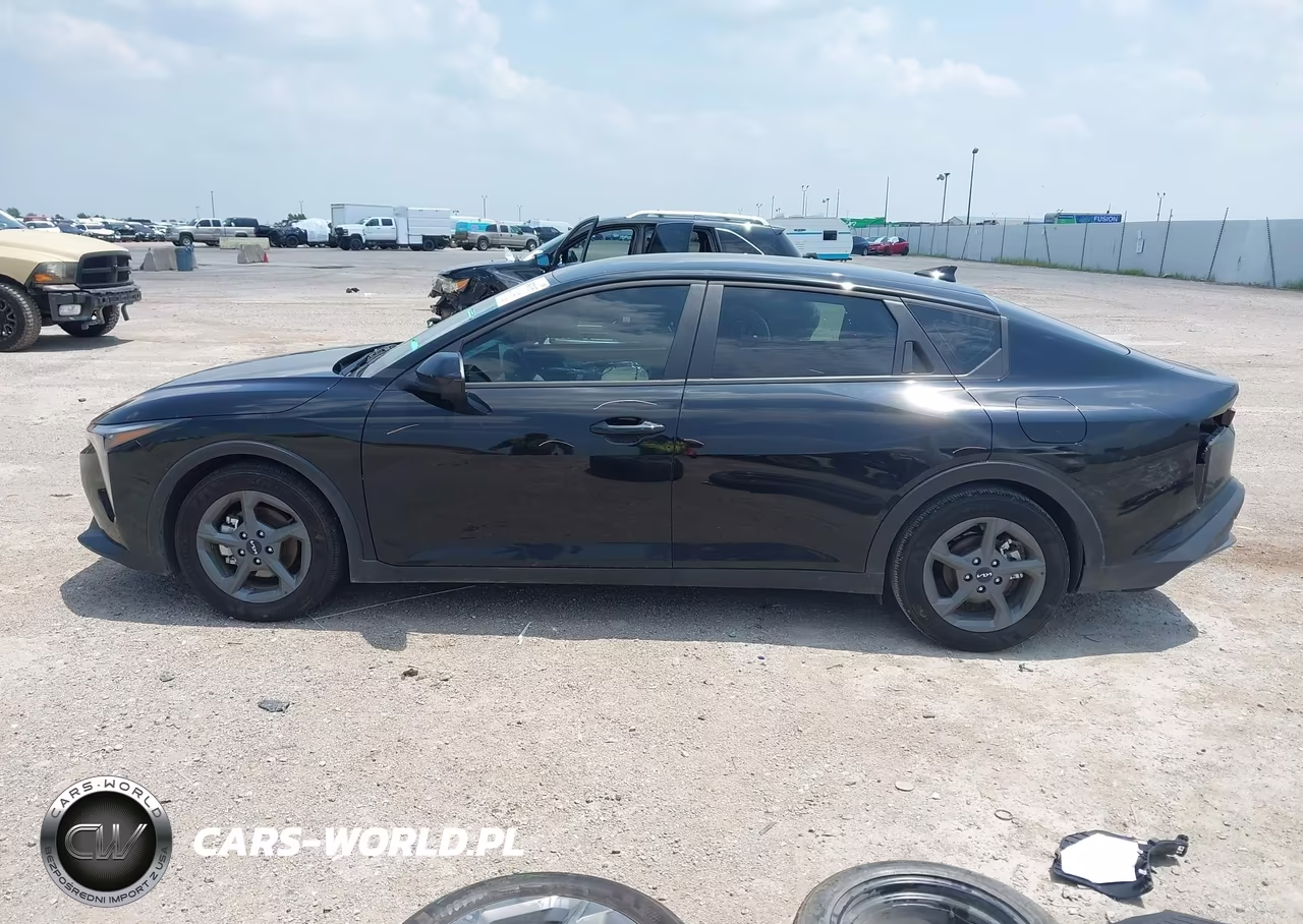 2025 Kia K4 Lxs VIN:3KPFT4DEXSE111146 - 15
