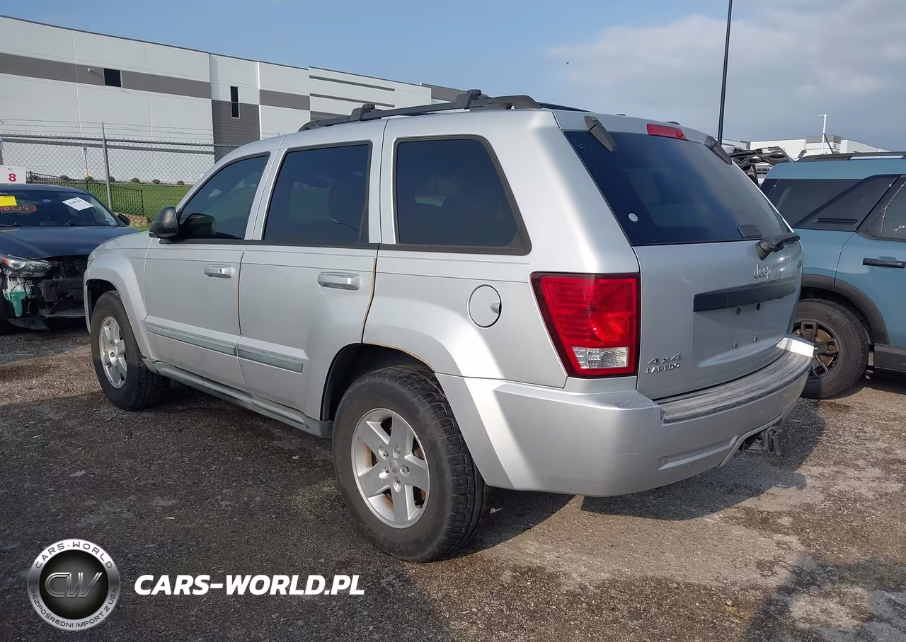 2009 Jeep Grand Cherokee Laredo VIN:1J8GR48K79C539298 - 3
