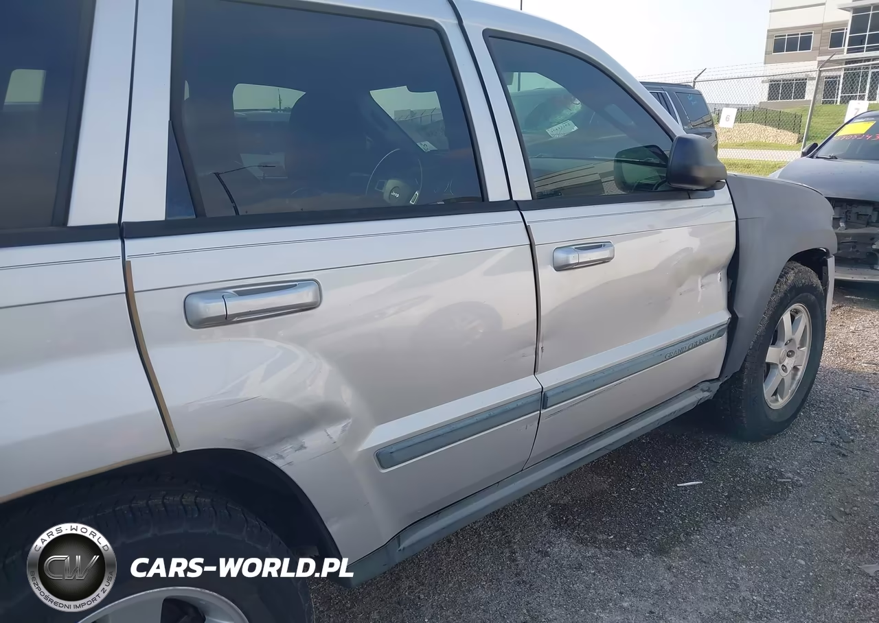 2009 Jeep Grand Cherokee Laredo VIN:1J8GR48K79C539298 - 6