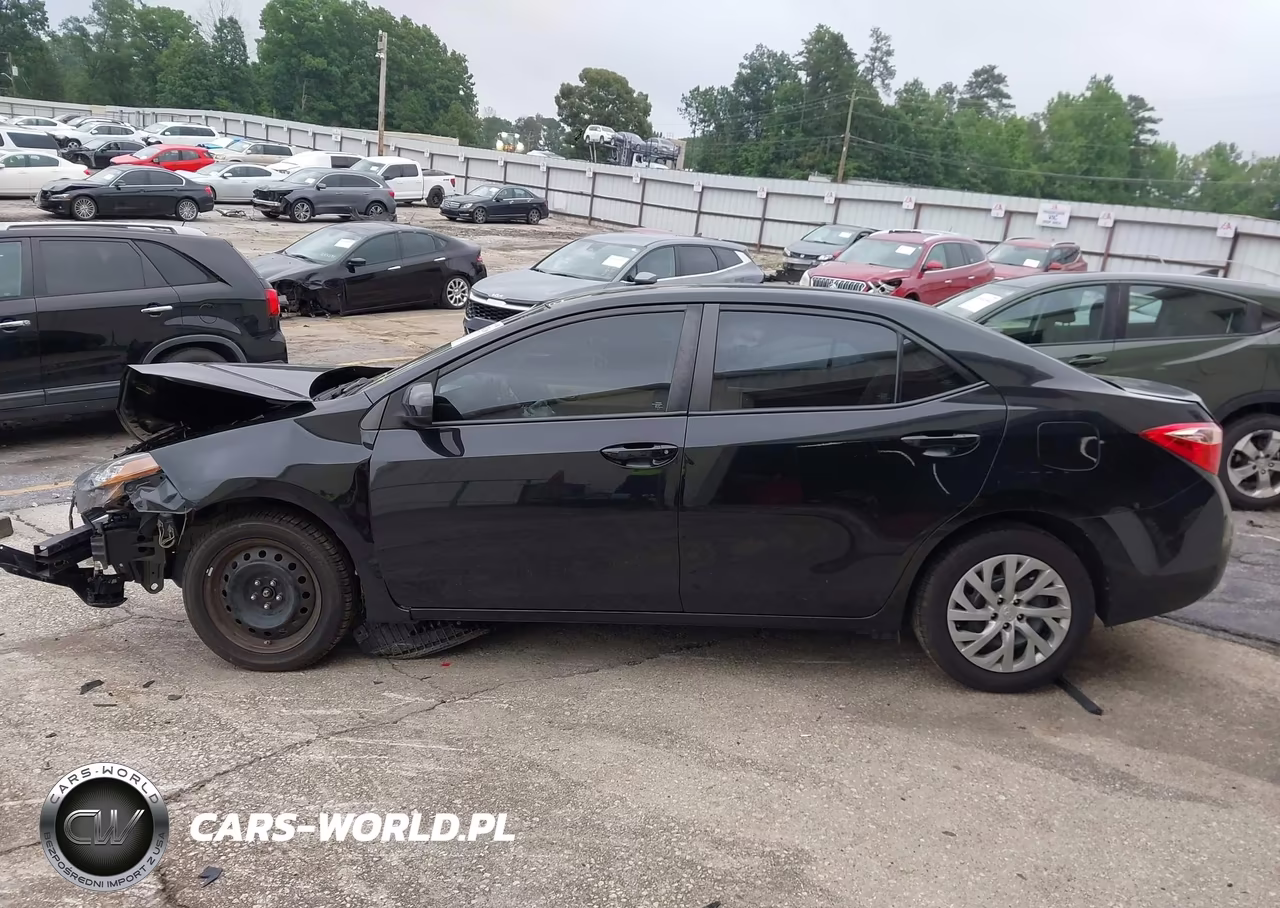 2017 Toyota Corolla Le VIN:2T1BURHE8HC785757 - 14