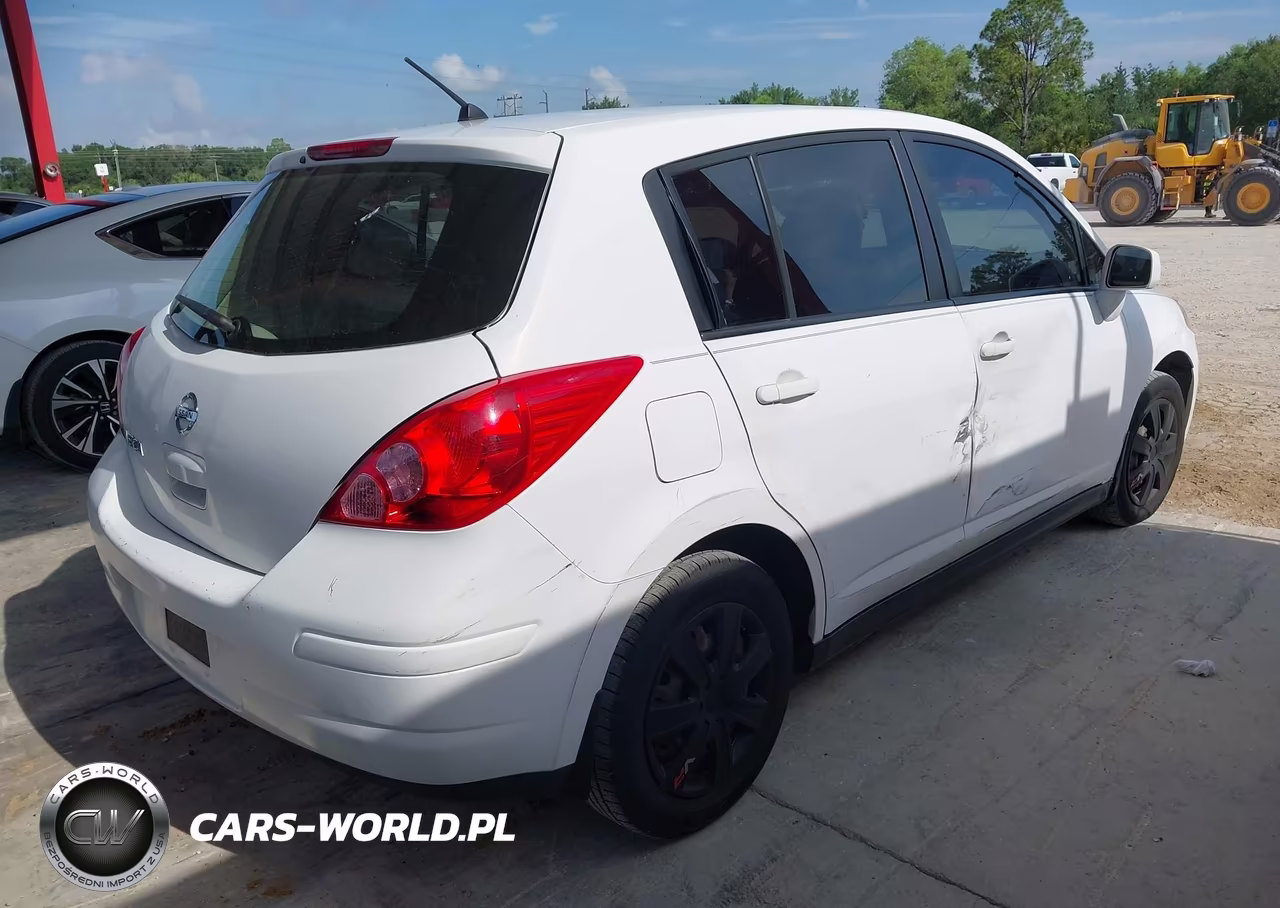 2009 Nissan Versa 1.8S VIN:3N1BC13EX9L357153 - 4