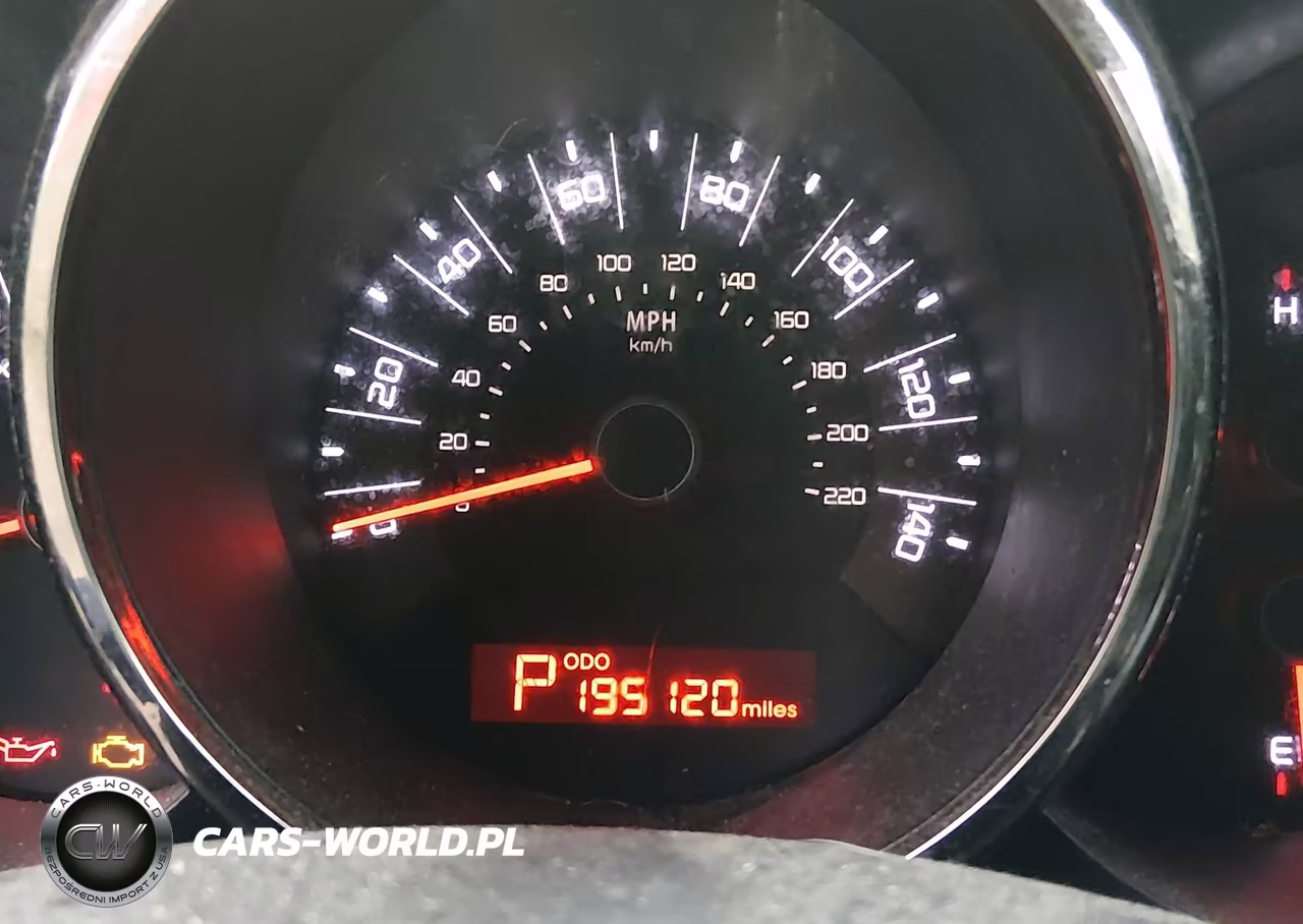 2011 Kia Soul + VIN:KNDJT2A29B7717109 - 15