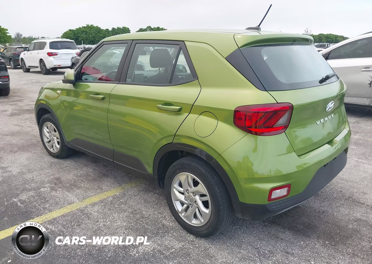 2023 Hyundai Venue Se VIN:KMHRB8A34PU213945 - 3