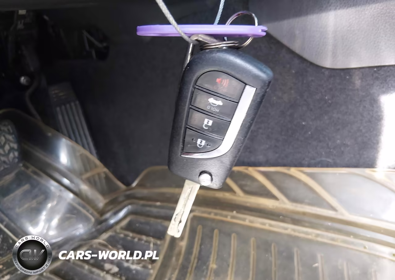 2019 Toyota Camry Le VIN:4T1B11HK5KU267997 - 11