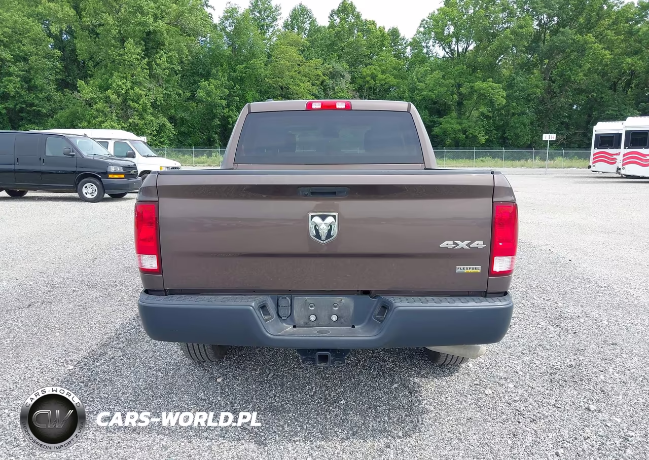 2019 Ram 1500 Classic Tradesman 4X4 5'7 Box VIN:1C6RR7KG0KS521833 - 18