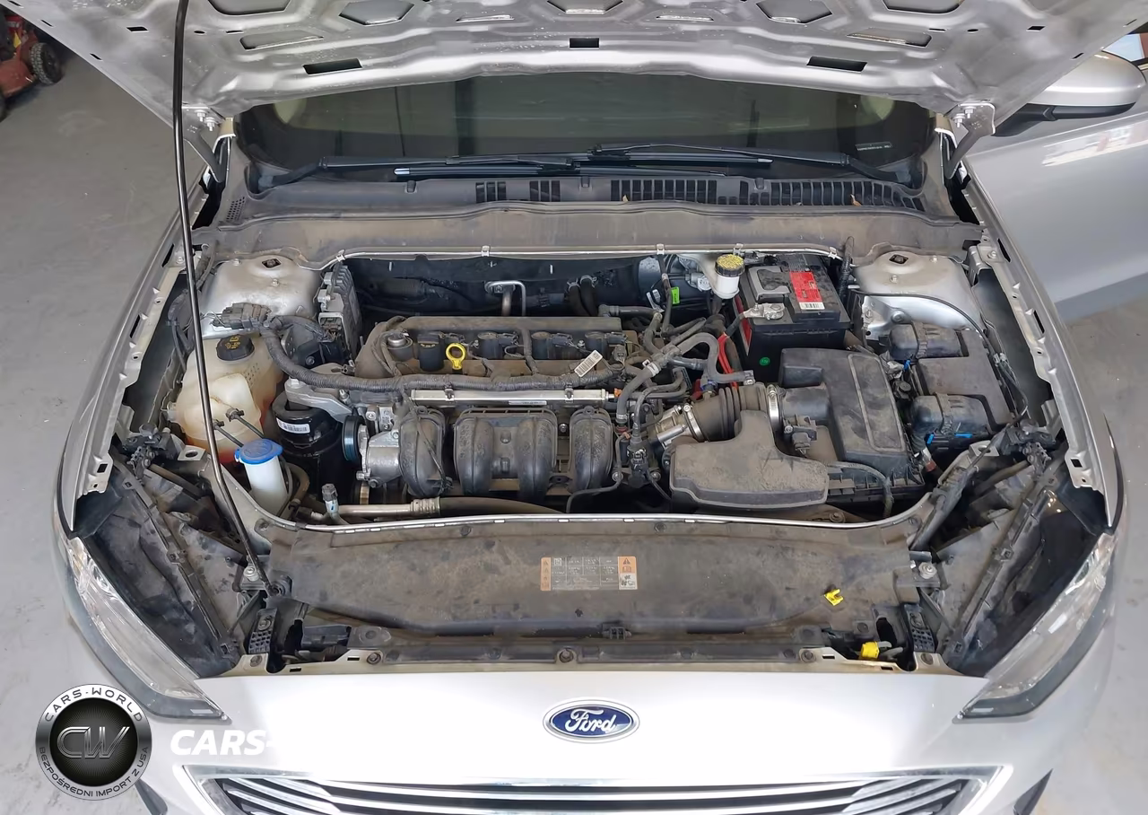 2019 Ford Fusion S VIN:3FA6P0G79KR274010 - 10