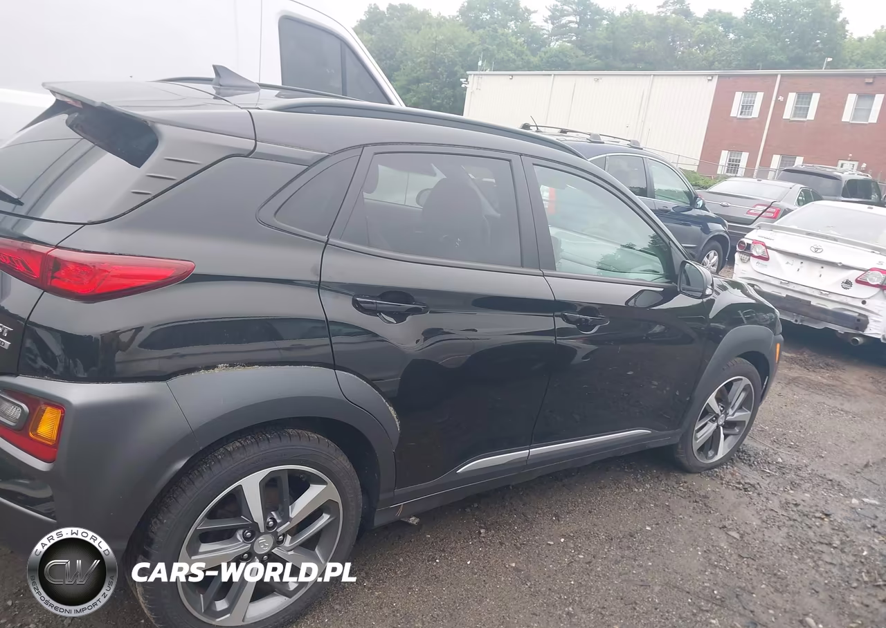 2019 Hyundai Kona Ultimate VIN:KM8K5CA50KU329794 - 13