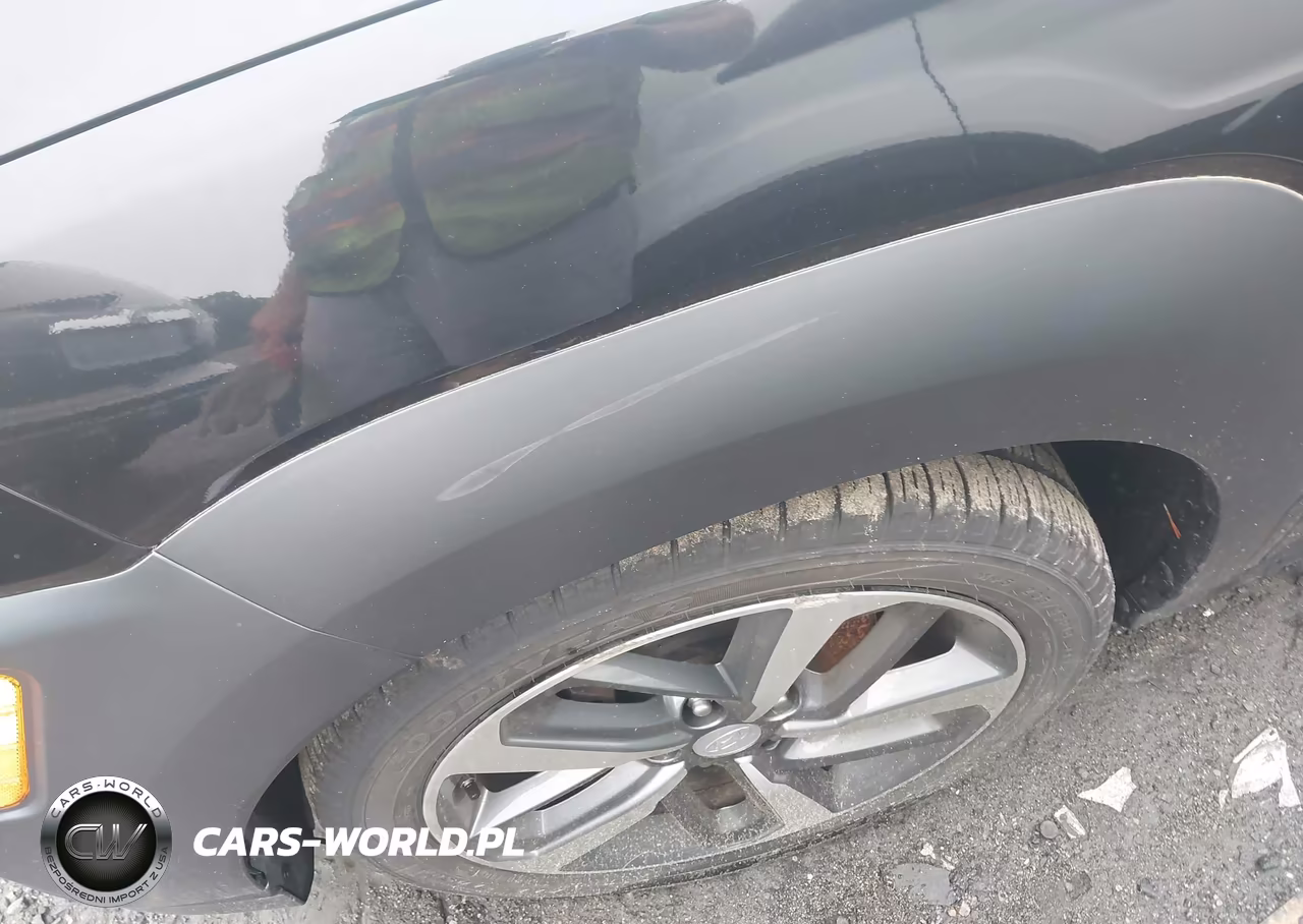 2019 Hyundai Kona Ultimate VIN:KM8K5CA50KU329794 - 6