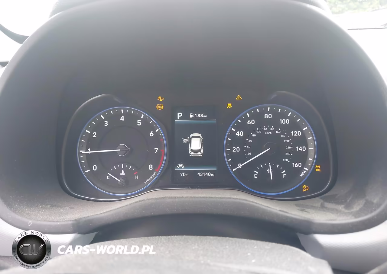 2019 Hyundai Kona Ultimate VIN:KM8K5CA50KU329794 - 7
