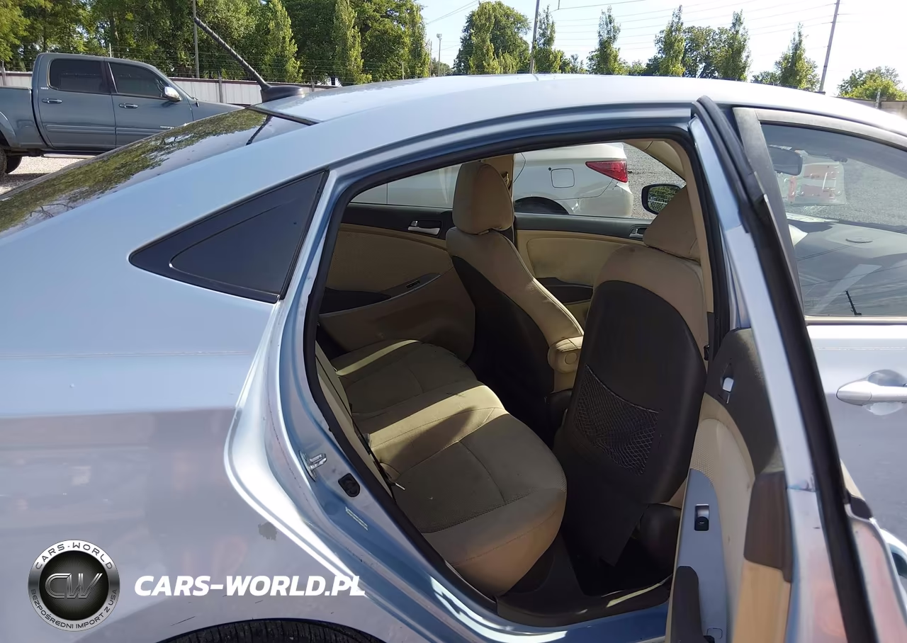 2013 Hyundai Accent Gls VIN:KMHCT4AE0DU560276 - 8
