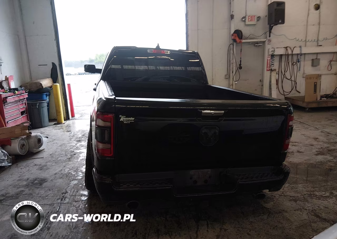 2019 Ram 1500 Limited 4X4 6'4 Box VIN:1C6SRFPT0KN774344 - 16