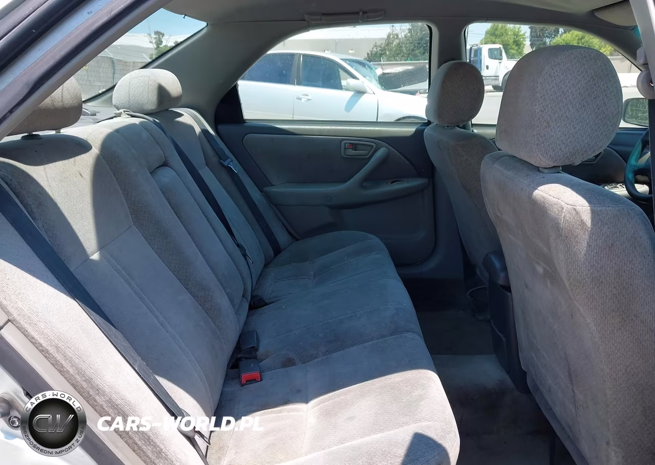 2000 Toyota Camry Le VIN:JT2BG22K5Y0504790 - 8