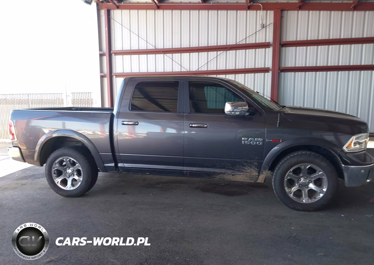 2018 Ram 1500 Laramie 4X4 5'7 Box VIN:1C6RR7NM3JS338619 - 13