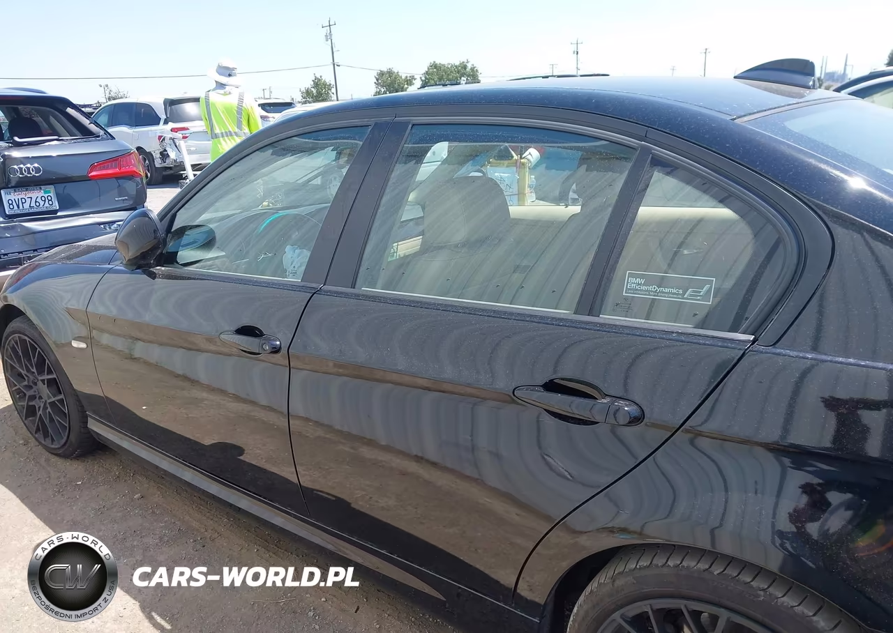 2011 BMW 328I VIN:WBAPH5C57BA441033 - 14