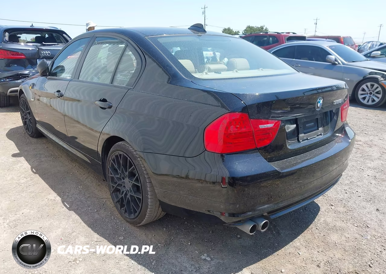 2011 BMW 328I VIN:WBAPH5C57BA441033 - 3