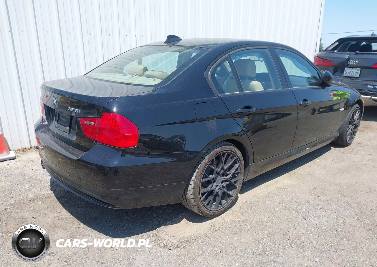 2011 BMW 328I VIN:WBAPH5C57BA441033 - 4
