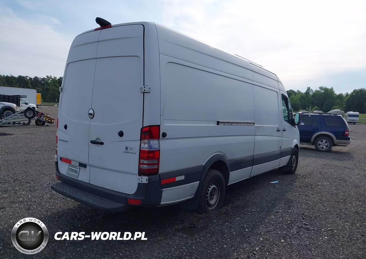2018 Freightliner Sprinter 2500 High Roof V6 VIN:WDYPE8CD6JP614707 - 4
