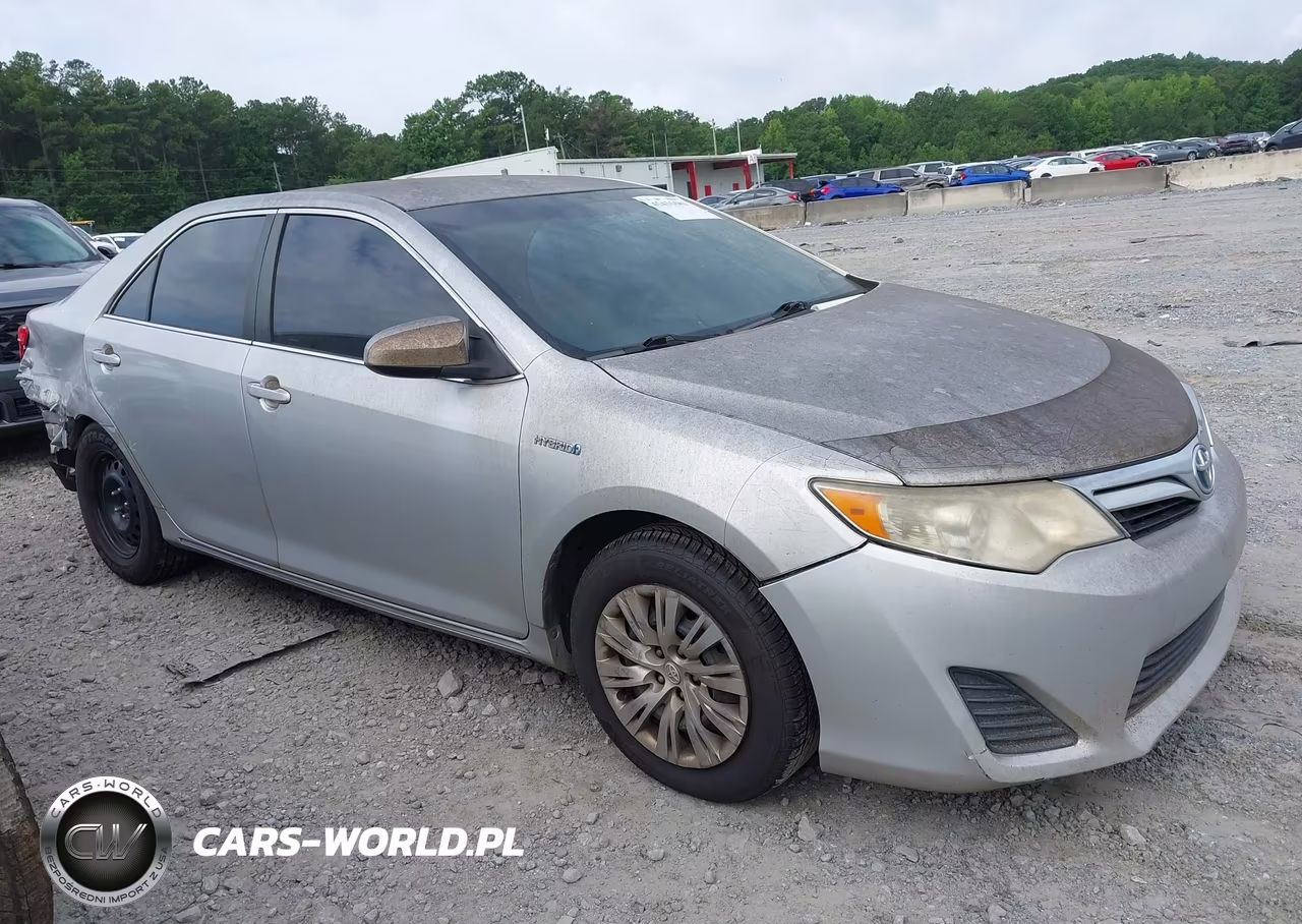 2014 Toyota Camry Hybrid Le