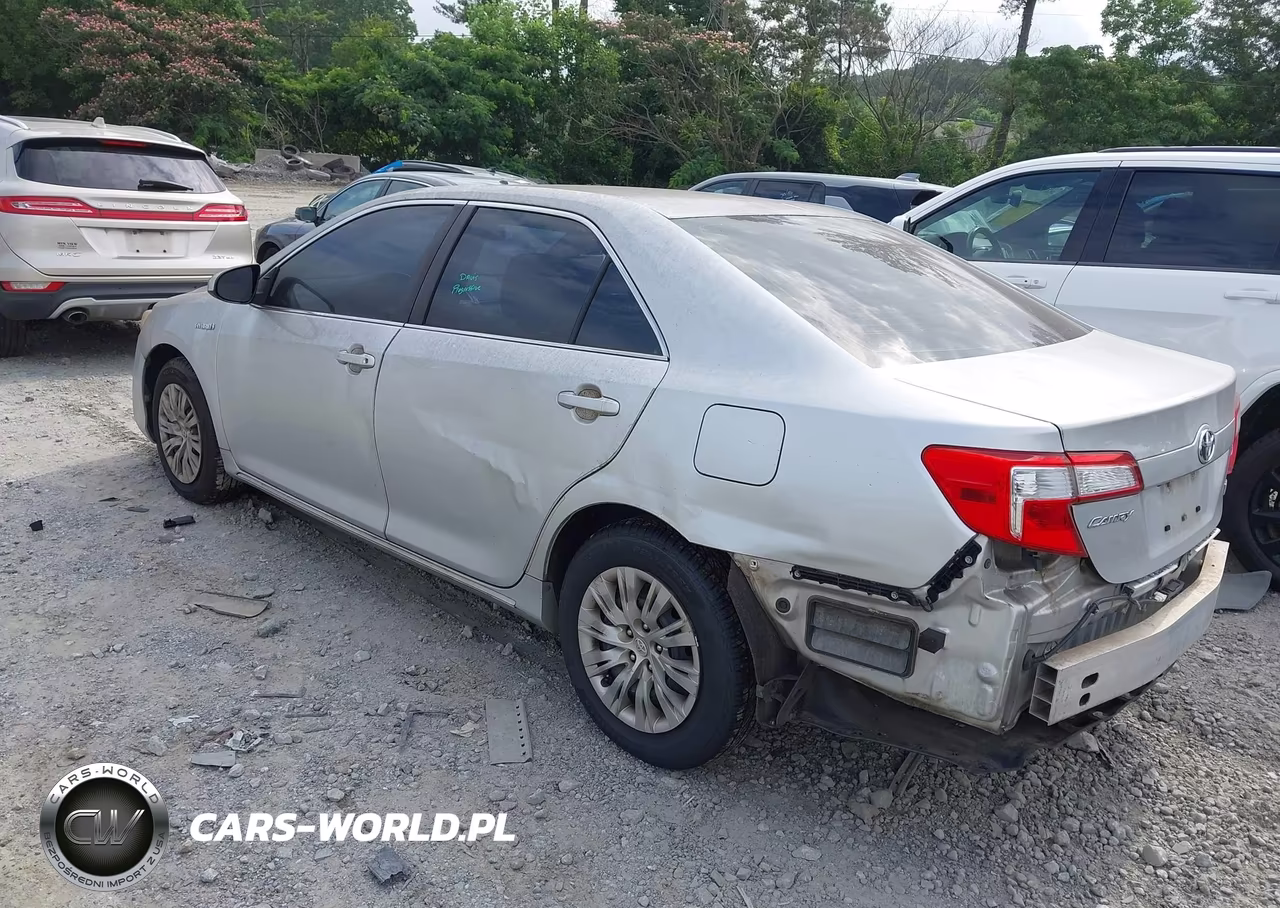 2014 Toyota Camry Hybrid Le VIN:4T1BD1FK5EU118309 - 3