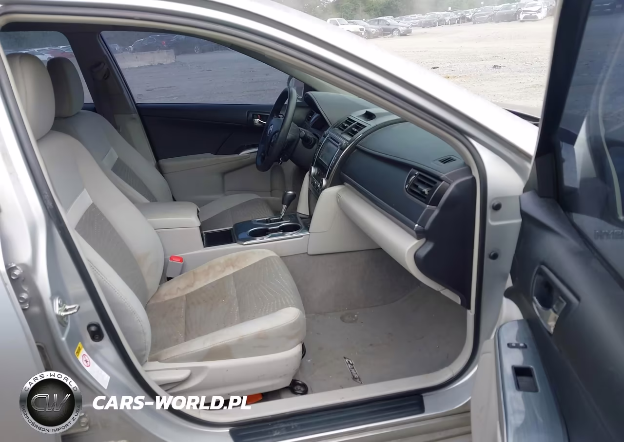 2014 Toyota Camry Hybrid Le VIN:4T1BD1FK5EU118309 - 5