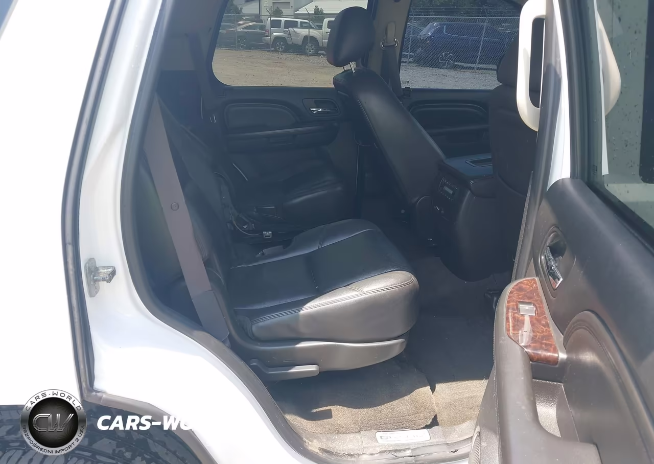 2011 GMC Yukon Denali VIN:1GKS2EEF9BR386059 - 8