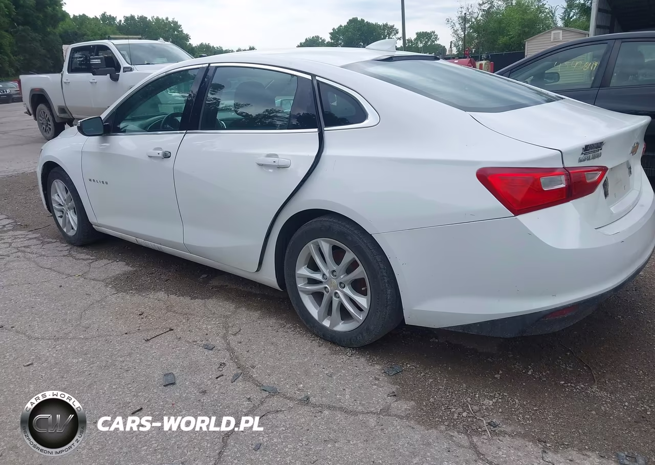 2018 Chevrolet Malibu Lt VIN:1G1ZD5ST3JF176936 - 3