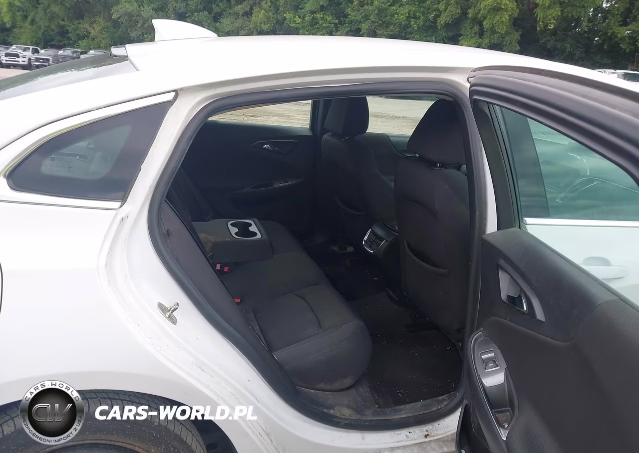 2018 Chevrolet Malibu Lt VIN:1G1ZD5ST3JF176936 - 8