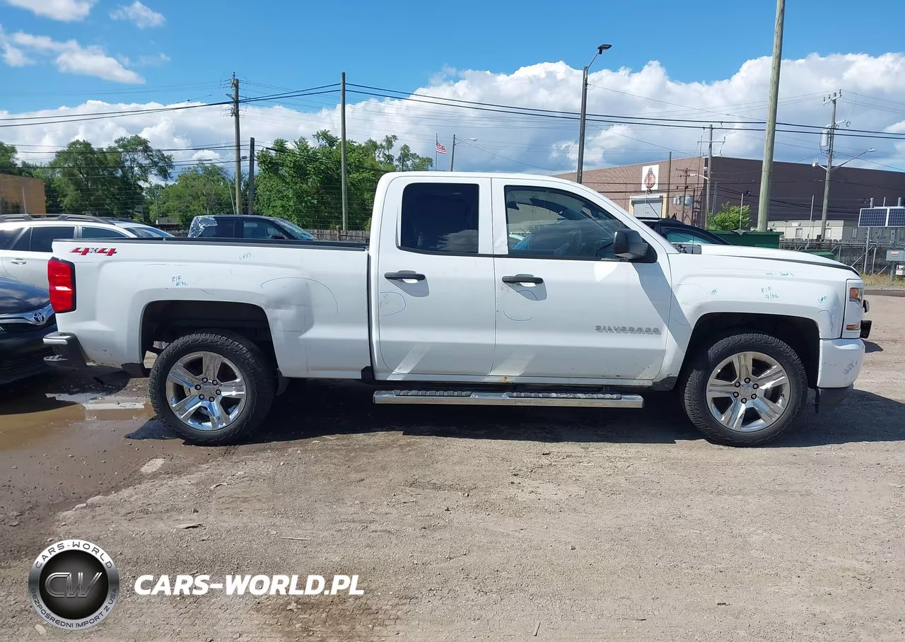 2019 Chevrolet Silverado 1500 Ld Silverado Custom VIN:2GCVKMEC9K1155695 - 14