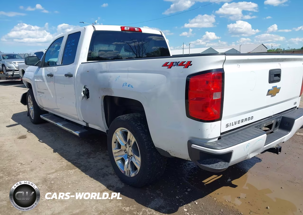 2019 Chevrolet Silverado 1500 Ld Silverado Custom VIN:2GCVKMEC9K1155695 - 3