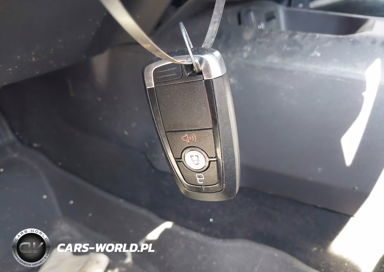 2022 Ford Bronco VIN:1FMDE5CH2NLB74011 - 11
