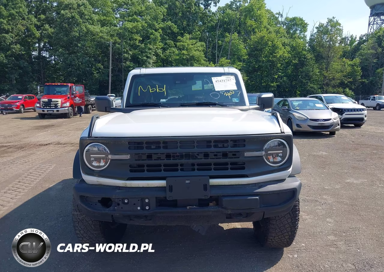 2022 Ford Bronco VIN:1FMDE5CH2NLB74011 - 12