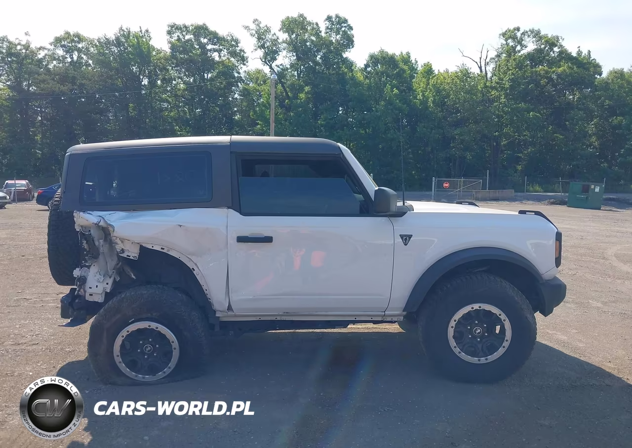 2022 Ford Bronco VIN:1FMDE5CH2NLB74011 - 13