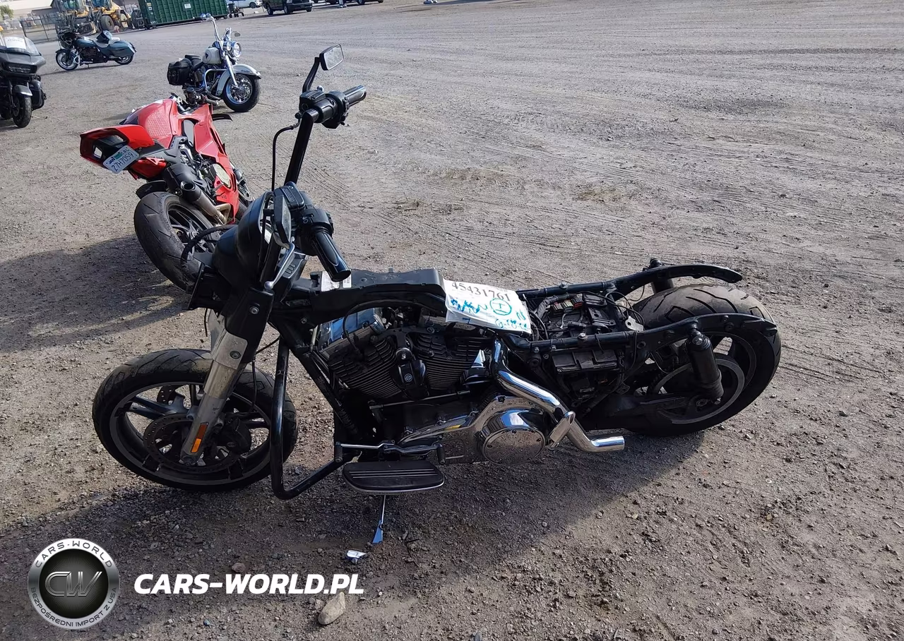 2015 Harley-Davidson Fltrx Road Glide VIN:1HD1KHM18FB668236 - 12