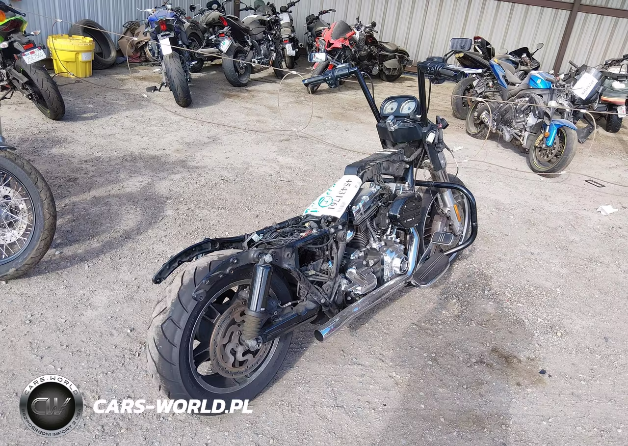 2015 Harley-Davidson Fltrx Road Glide VIN:1HD1KHM18FB668236 - 4