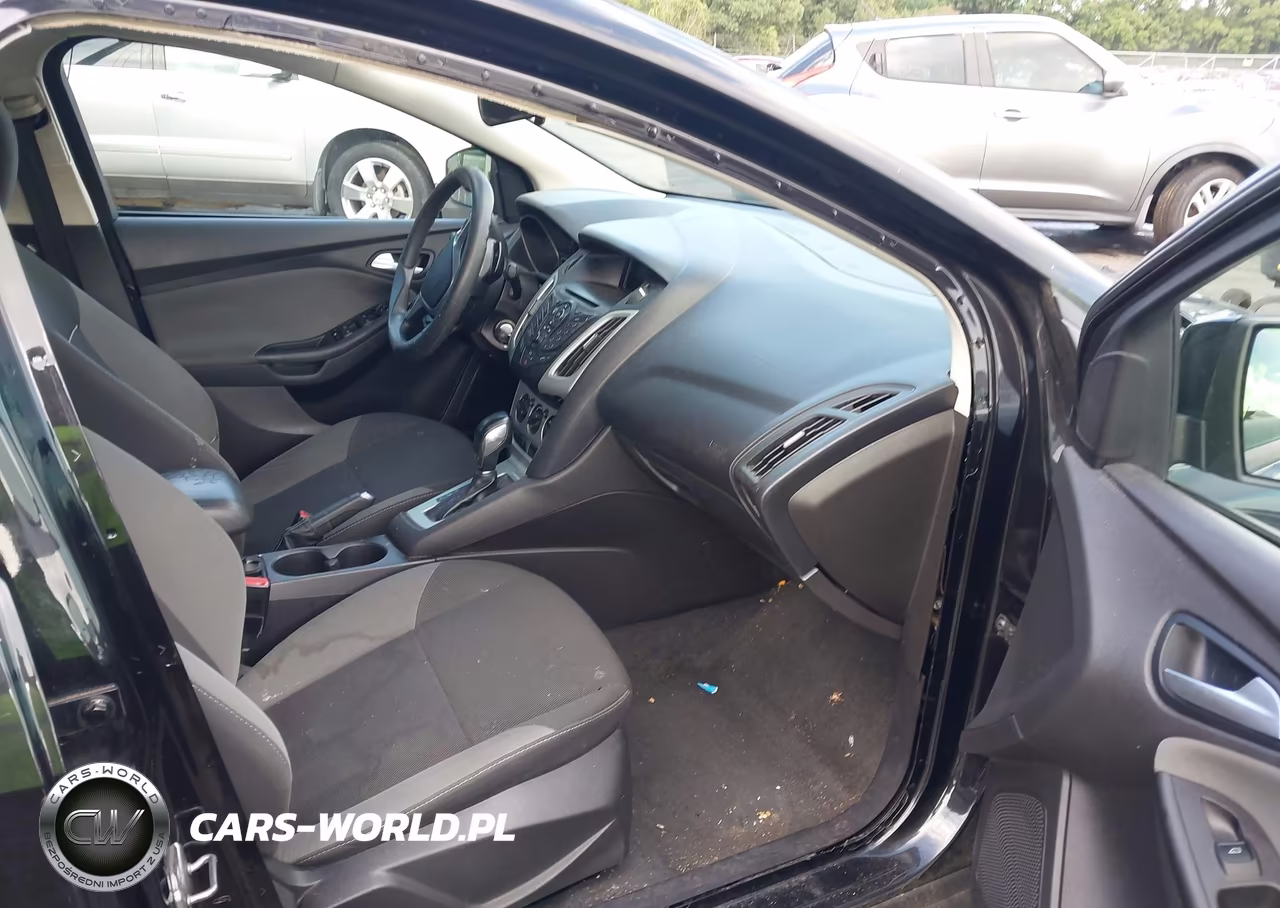 2013 Ford Focus Se VIN:1FADP3F22DL199893 - 5