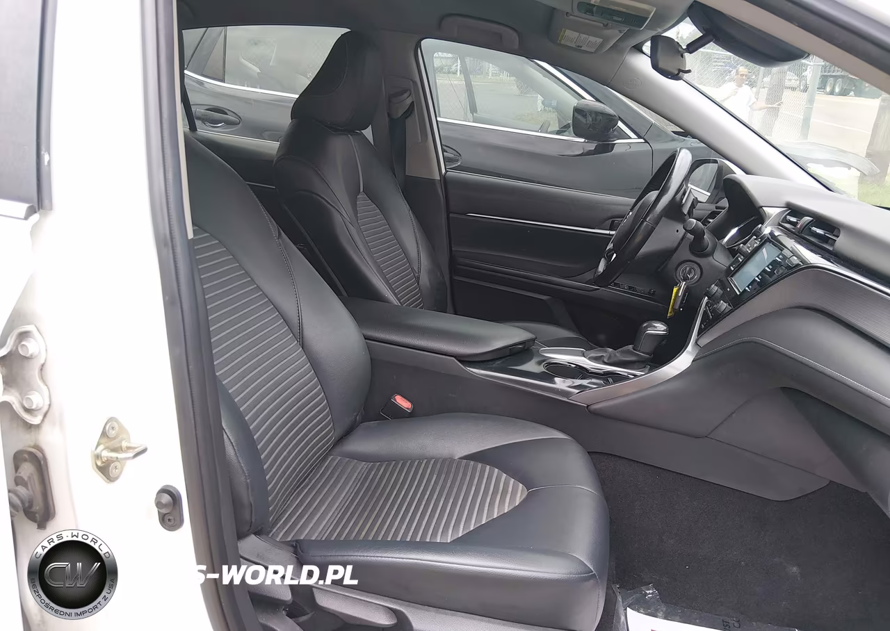 2020 Toyota Camry Se VIN:4T1G11AK9LU360331 - 5