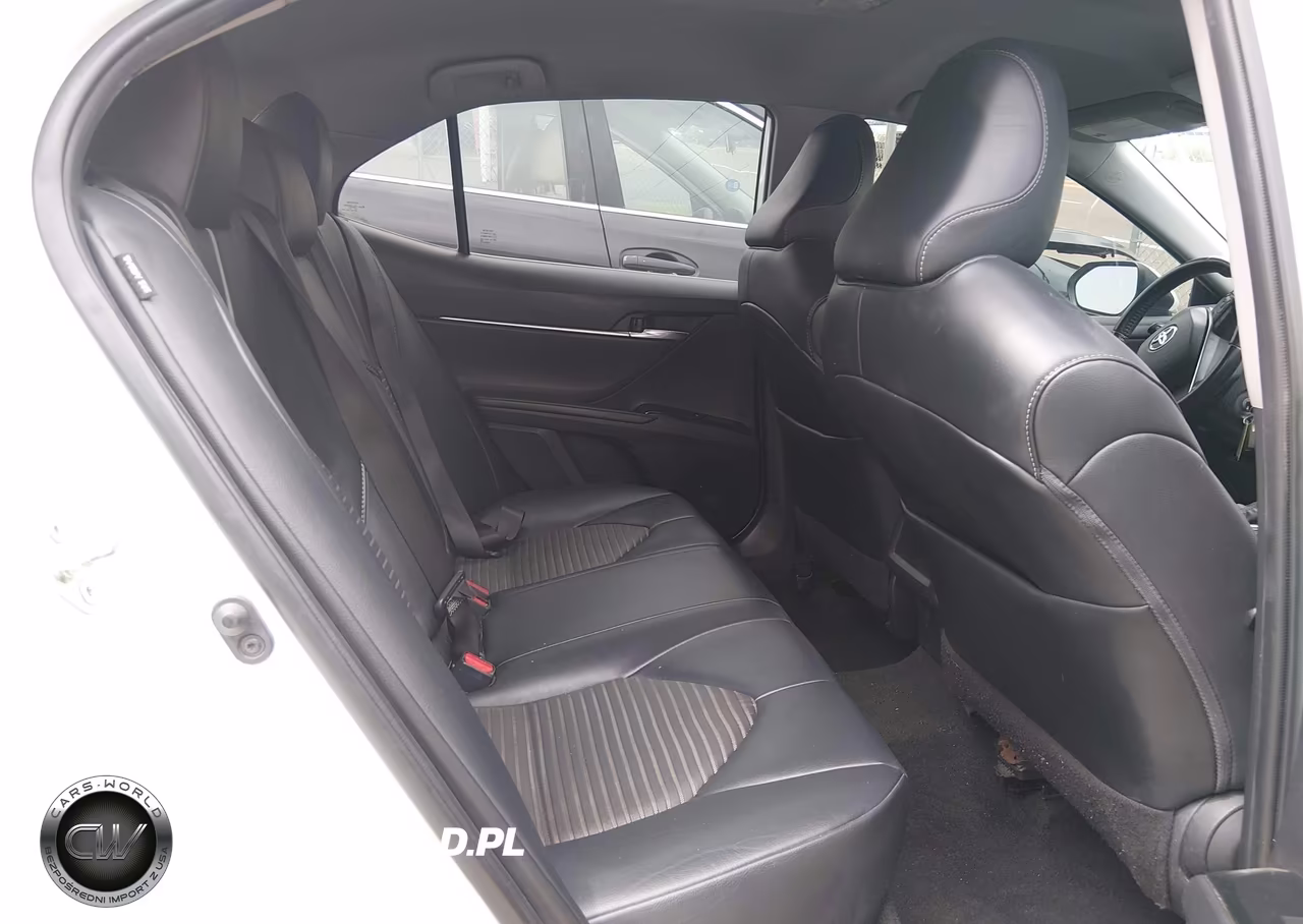 2020 Toyota Camry Se VIN:4T1G11AK9LU360331 - 8
