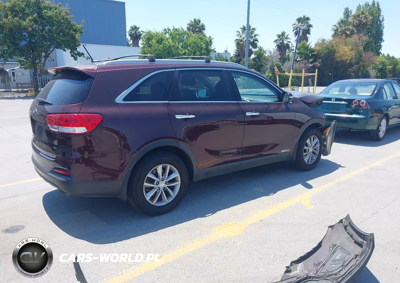 2018 Kia Sorento 3.3L Lx VIN:5XYPGDA51JG409826 - 4