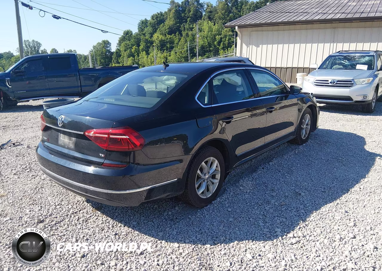 2017 Volkswagen Passat 1.8T S VIN:1VWAT7A33HC016407 - 4