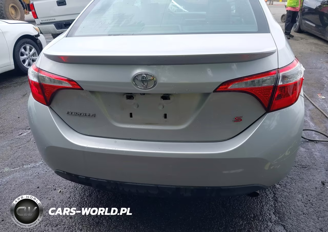 2015 Toyota Corolla S VIN:5YFBURHE8FP241353 - 16