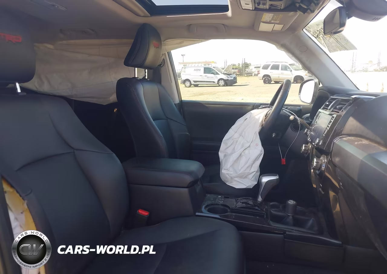 2020 Toyota 4Runner Trd Pro VIN:JTEBU5JR1L5746712 - 5