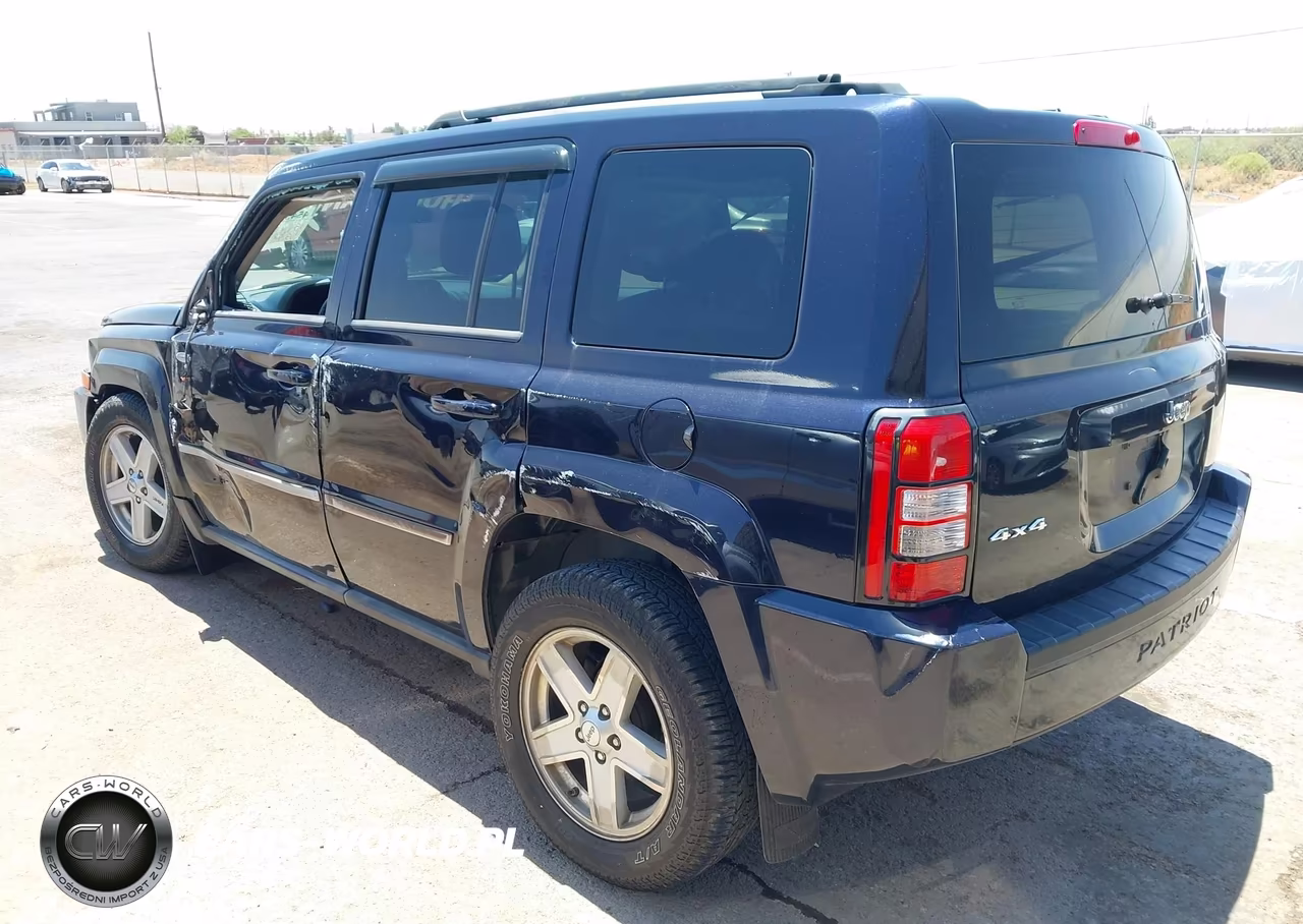 2010 Jeep Patriot Sport VIN:1J4NF1GBXAD646233 - 3