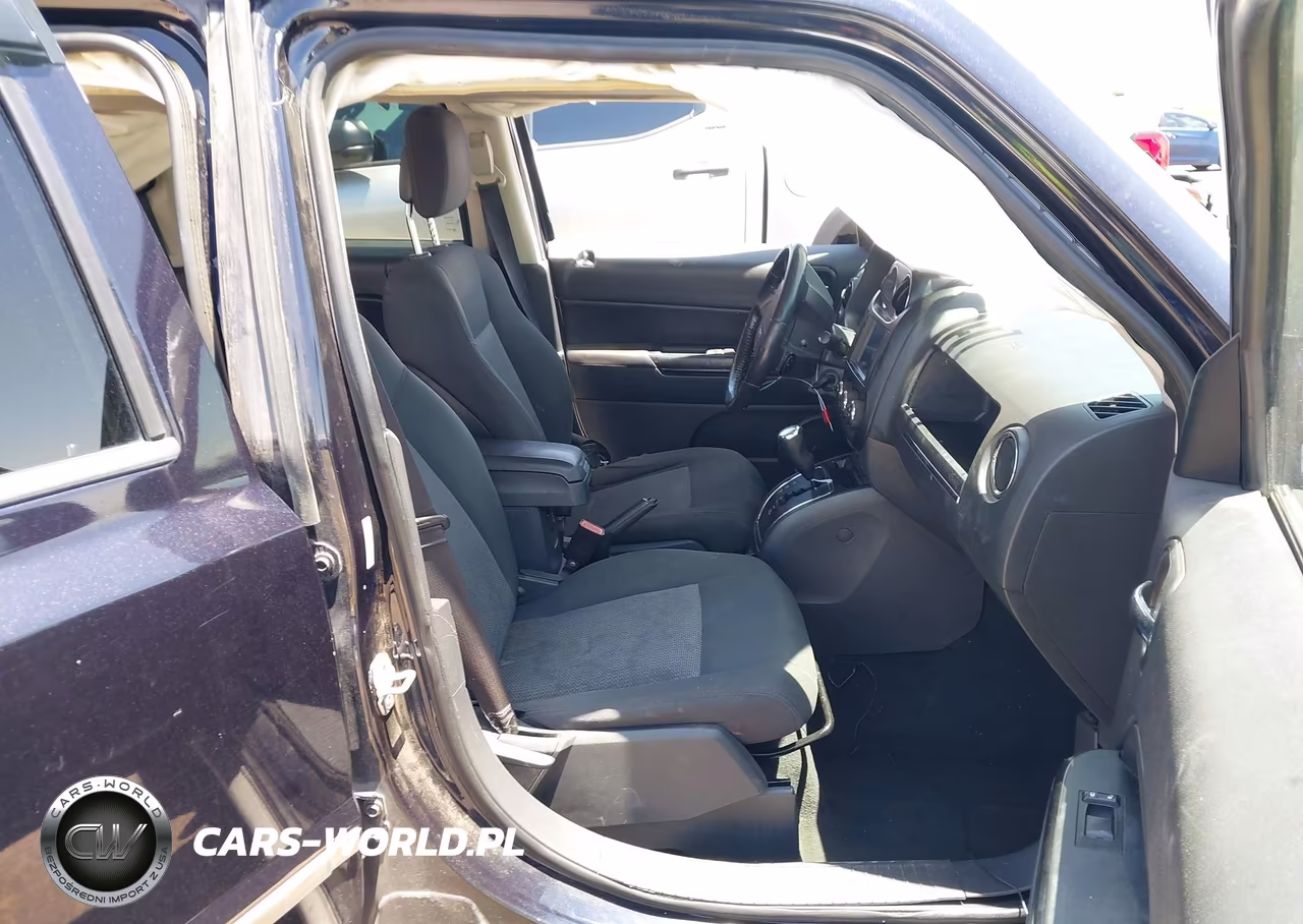 2010 Jeep Patriot Sport VIN:1J4NF1GBXAD646233 - 5