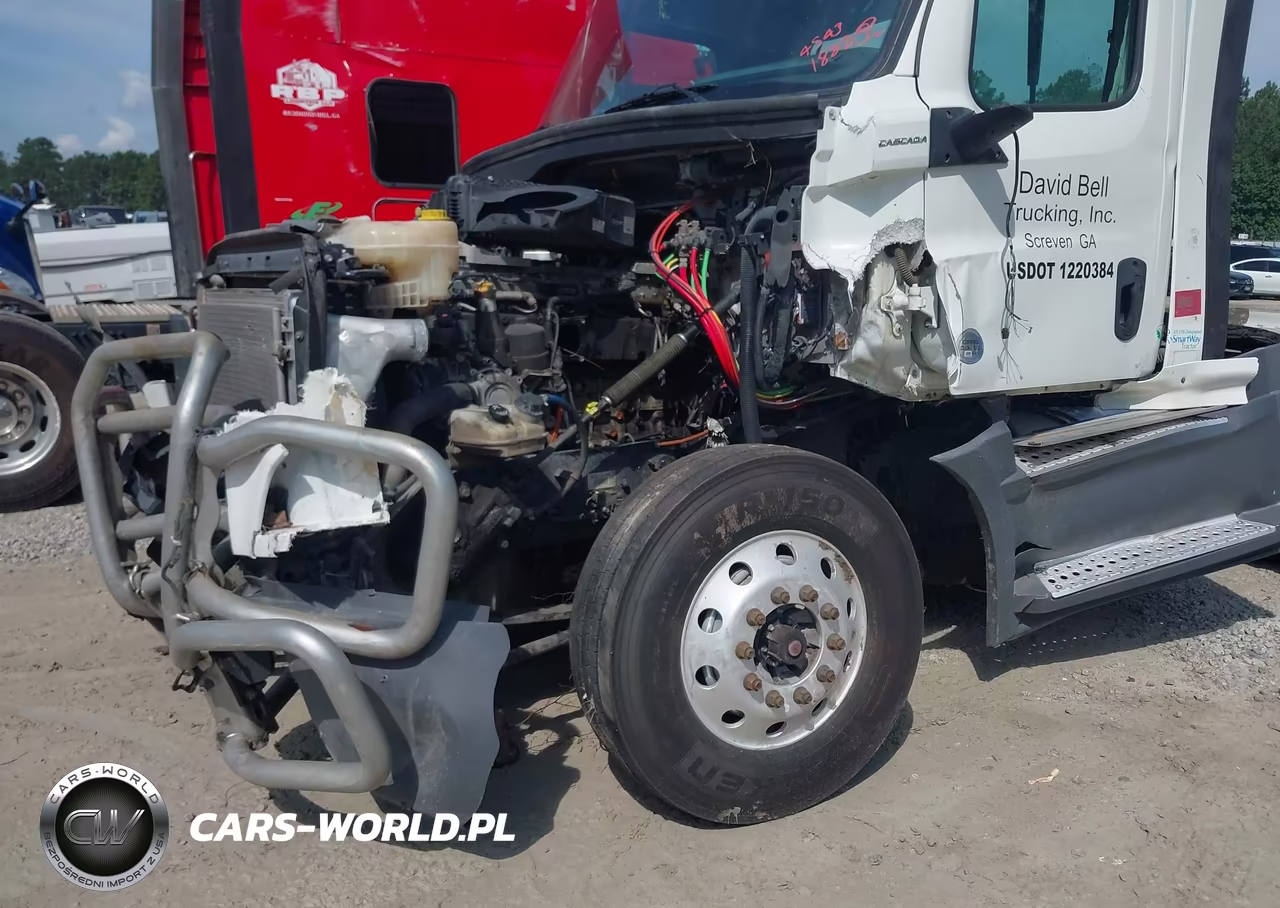 2019 Freightliner New Cascadia 126 VIN:3AKJHLDR2KSKB3839 - 11
