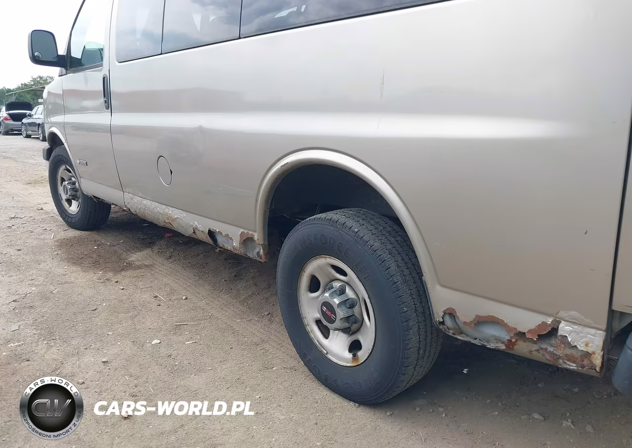 2003 Chevrolet Express VIN:1GAHG35U731229875 - 13