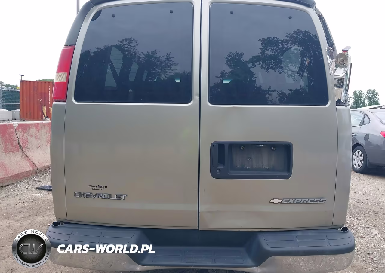 2003 Chevrolet Express VIN:1GAHG35U731229875 - 14