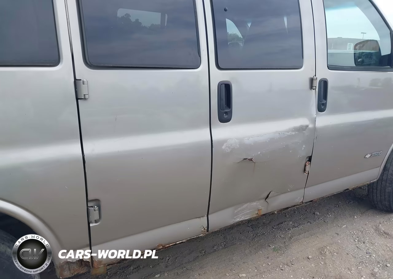 2003 Chevrolet Express VIN:1GAHG35U731229875 - 15