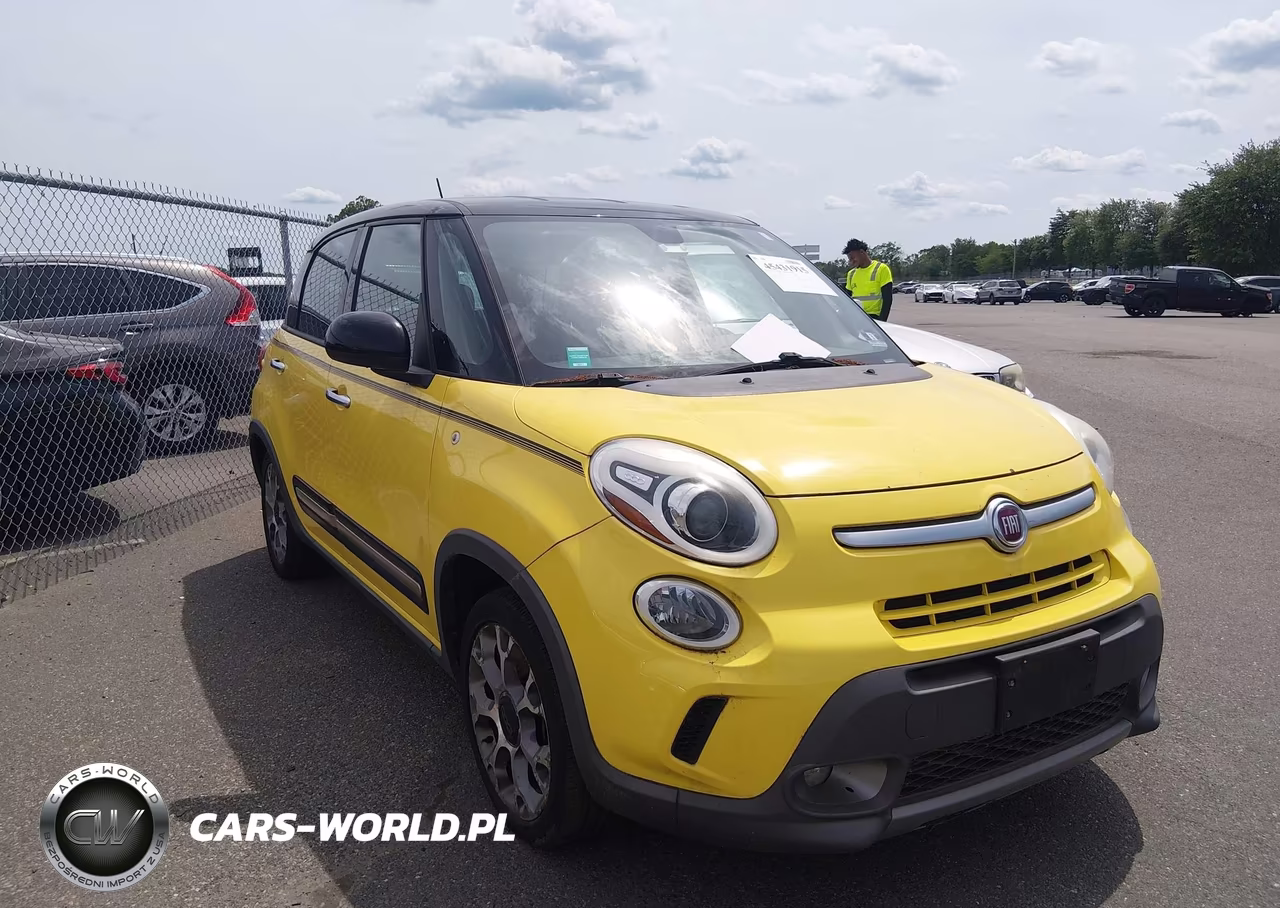 2014 Fiat 500L Trekking – zdjęcie 1 z 11