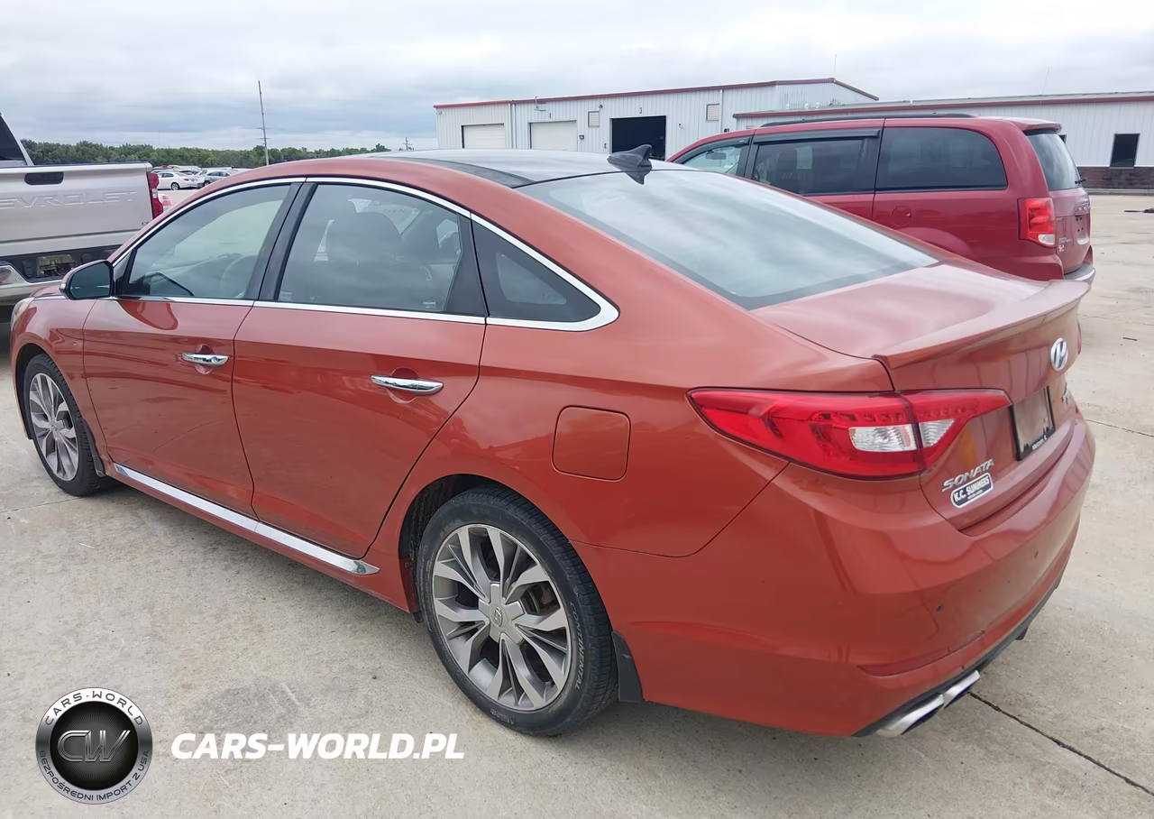 2015 Hyundai Sonata VIN:5NTE34AB8FH156254 - 3