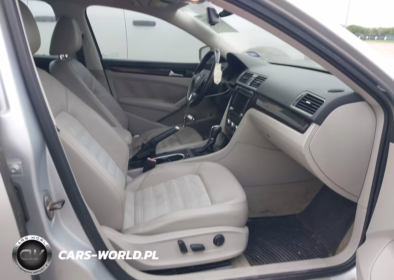 2014 Volkswagen Passat 2.0L Tdi Sel Premium VIN:1VWCN7A33EC109460 - 5